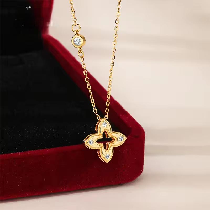 Collier Pendentif Vintage Italien à Quatre Feuilles