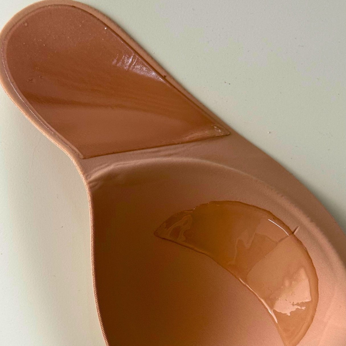 Élégance estivale: Soutien-gorge Adhésif Push-up Sans Bretelles™